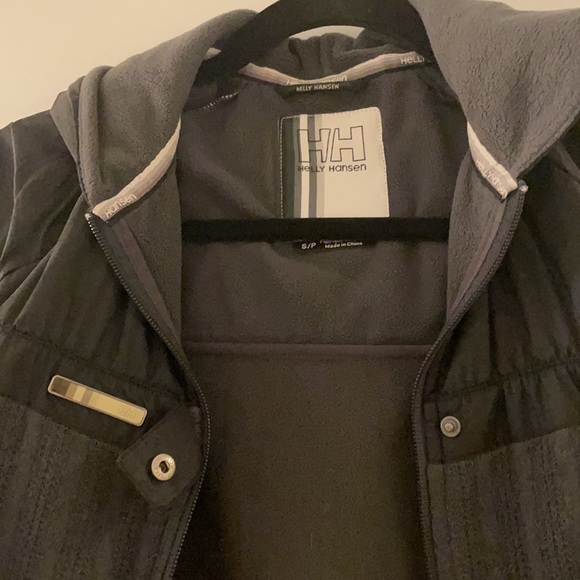 Helly Hansen Jacket - Picture 2 of 4